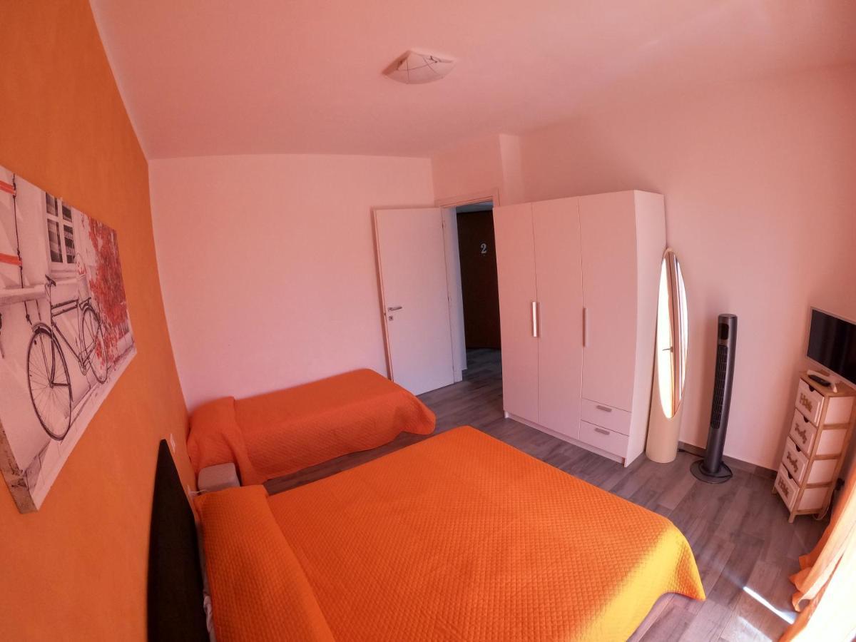 Ferienwohnung Casa Charlie Arcisate Exterior foto